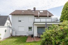 R�ckansicht Gepflegtes 3-Familienhaus in Stedefreund (HF) angrenzend an Bielefeld Brake