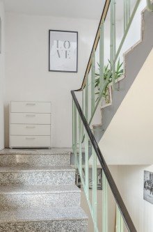 Treppenhaus Gepflegtes 3-Familienhaus in Stedefreund (HF) angrenzend an Bielefeld Brake