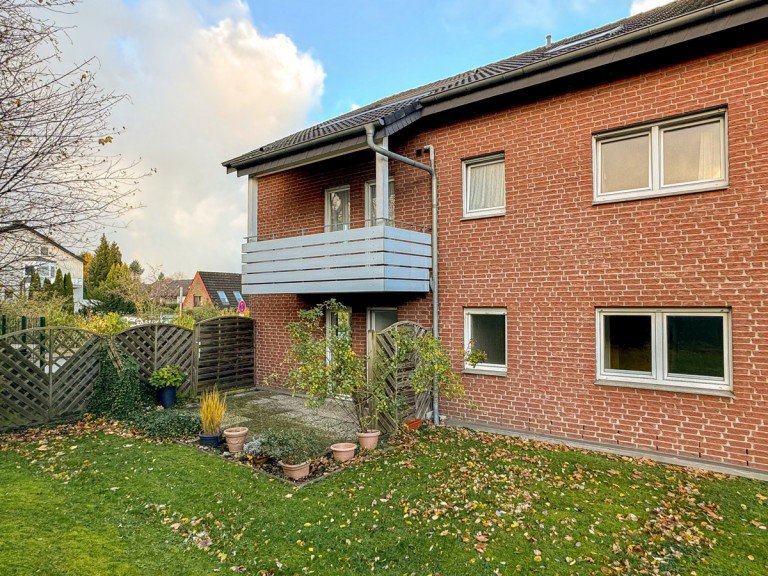 Geb�ude R�ckseite Bielefeld Etagenwohnung Am beliebten Meierteich! Feine 2 Zimmer Wohnung im EG mit Terrasse inkl. Tiefgarage - Bezugsfrei!