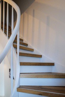 Treppenhaus Stilvolles Einfamilienhaus mit 2 Garagen, neuer Gasheizung und  TOP Einbauk�che in BI-Brackwede