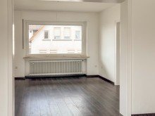 Wohnzimmer Heller Wohntraum mit Balkon, Einbauk�che und Garage in Bielefeld - Brackwede