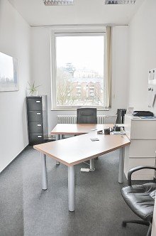 B�ro City-Office am Adenauerplatz - 162 m� B�rofl�che mit 7 B�ror�umen - Aufzug vorhanden****
