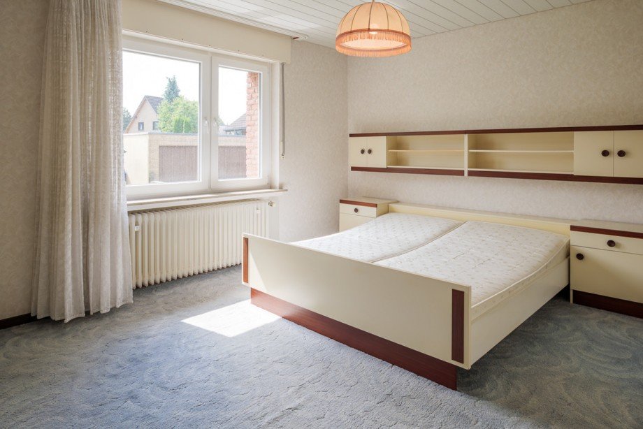 Schlafzimmer Erdgeschoss Einfamilienhaus Herford / Elverdissen