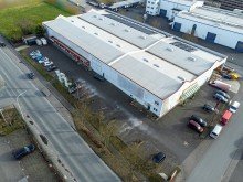 Erwitte Drohne aufbereitet Gewerbestandort mit PV-Anlage und guter Infrastruktur im Gewerbegebiet in Erwitte - gut vermietet -