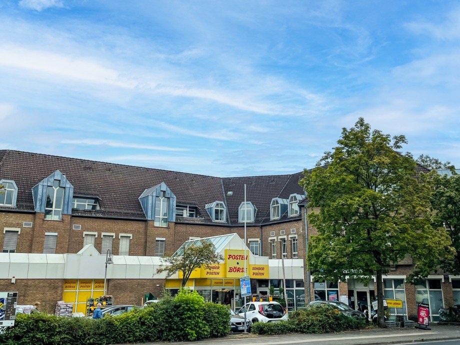 Stra�enansicht Dachgeschosswohnung Bielefeld