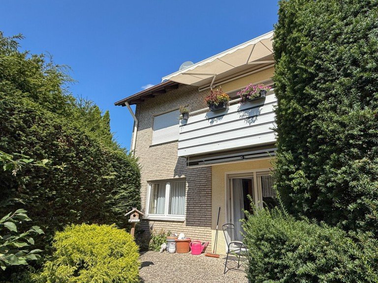 Au�enansicht Bielefeld Erdgeschosswohnung Sch�ne Erdgeschosswohnung mit Wohnk�che in Bielefeld-Gellershagen