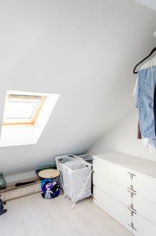 Begehbarer Kleiderschrank Idyllische 2 Zimmer- 1 Jahr Mietlaufzeit - Dachgeschosswohnung, Bielefelder Westen N�he Universit�t