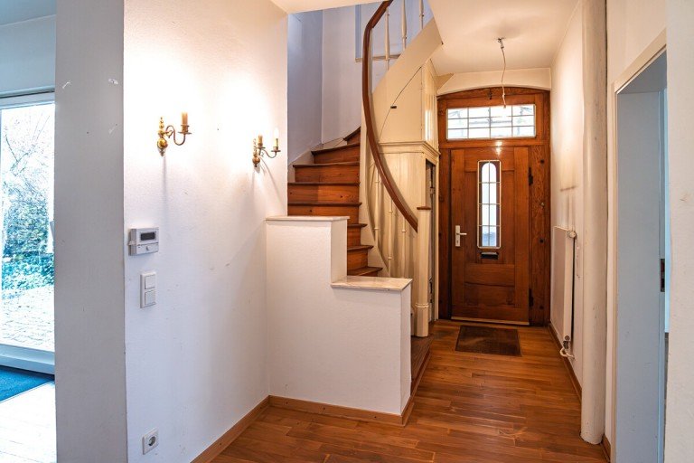 Flur - Hauseingang EG Bielefeld Doppelhaush�lfte Altstadtnah und am Lutterbach - besonderes City-Haus in Bielefeld