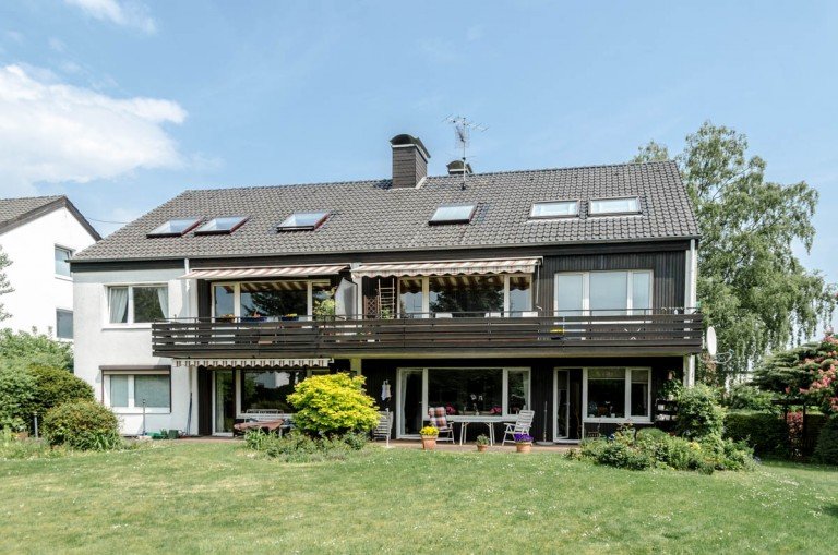Au�enansicht hinten Bielefeld Erdgeschosswohnung 3 Zimmer-Wohlf�hloase mit Garten im Bielefelder Westen