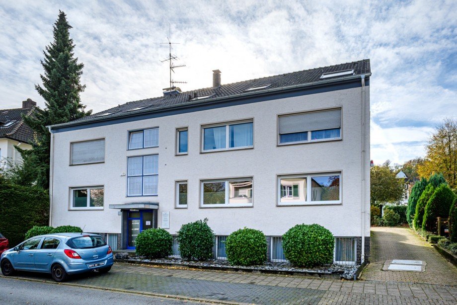 Stra�enansicht Wohn- / Gesch�ftshaus Bielefeld