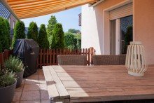 Terrasse Stilvolles Einfamilienhaus mit 2 Garagen, neuer Gasheizung und  TOP Einbauk�che in BI-Brackwede