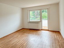 Wohnzimmer Renovierte EG - Wohnung  mit Balkon + Option auf Hausmeisterjob - n�he  IKEA in BI - Brackwede