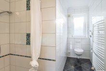 Badezimmer Gepflegte Wohnung f�r 1-2 Personen - EBK Balkon - Garage  - in der Vogelsiedlung - Bielefeld - Ost