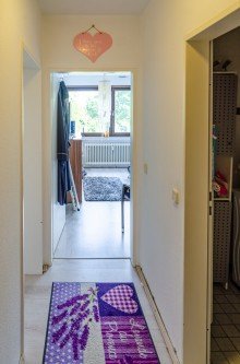 Flur Ruhige 3 Zimmer Wohnung - ab M�rz bezugsfrei! - mit Gr�nblick in Bielefeld - Gellershagen.