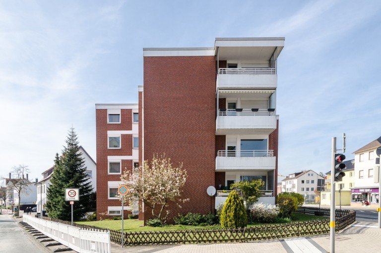 Au�enansicht Bielefeld Etagenwohnung Komplett modernisierte 3-Zimmerwohnung in Bielefeld Brackwede am Stadtring