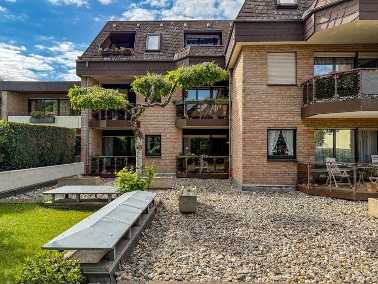 Au�enansicht Bielefeld Etagenwohnung Gem�tliche 2-Zimmerwohnung mit 2 Loggien in Bielefeld-Gro�dornberg
