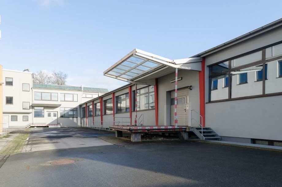 Aussenansicht Halle / Lager / Produktion Bielefeld