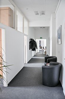 Flur City-Office am Adenauerplatz - 162 m� B�rofl�che mit 7 B�ror�umen - Aufzug vorhanden****