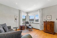 Bild (becc13b113f5f332bc32ab5f647dfb54): Top - Gepflegtes Dreifamilienhaus mit Garten, Dachterrasse und vielseitigen Nutzungsm�glichkeiten