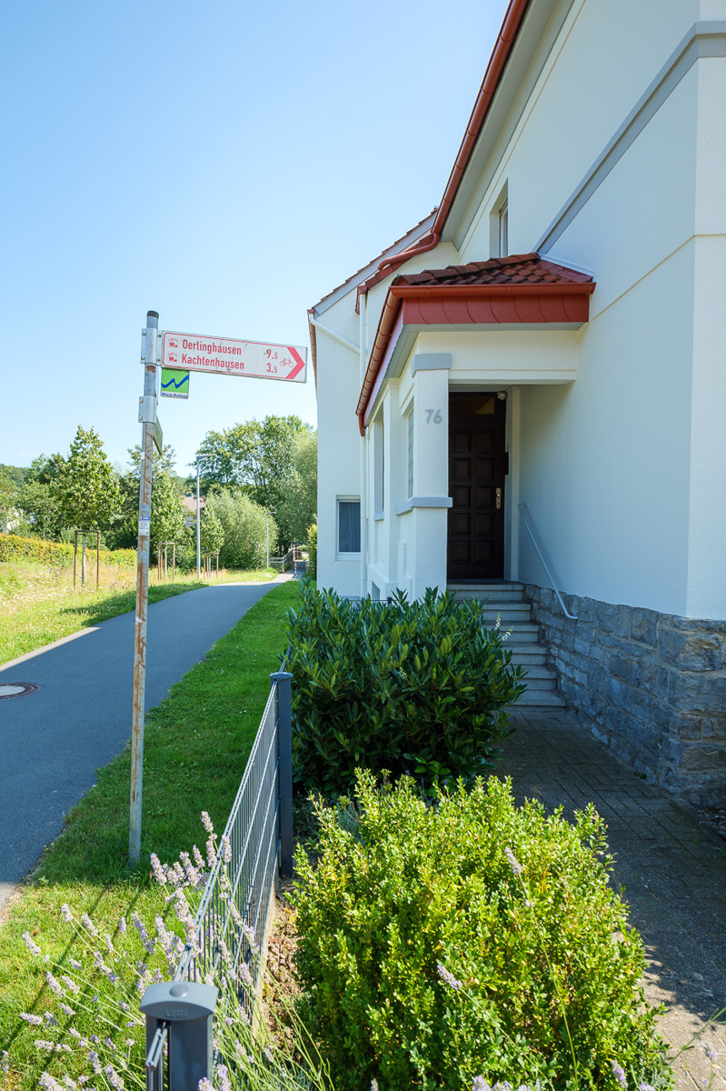 Hauseingang Mehrfamilienhaus Lage