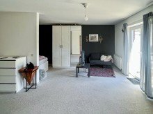 Wohnraum - Balkont�r Charmantes City-Appartement, TG-Stellplatz, 1.OG mit S�dbalkon am Nordpark/Meierteich - Bezugsfrei!