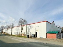 S�dansicht Gewerbestandort mit PV-Anlage und guter Infrastruktur im Gewerbegebiet in Erwitte - gut vermietet -
