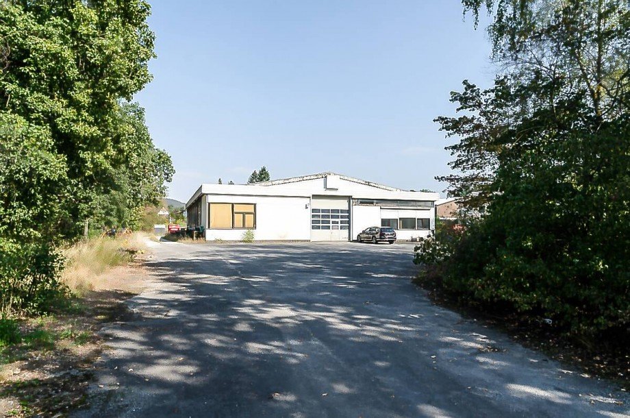 Zufahrt Gewerbegrundst�ck Bielefeld