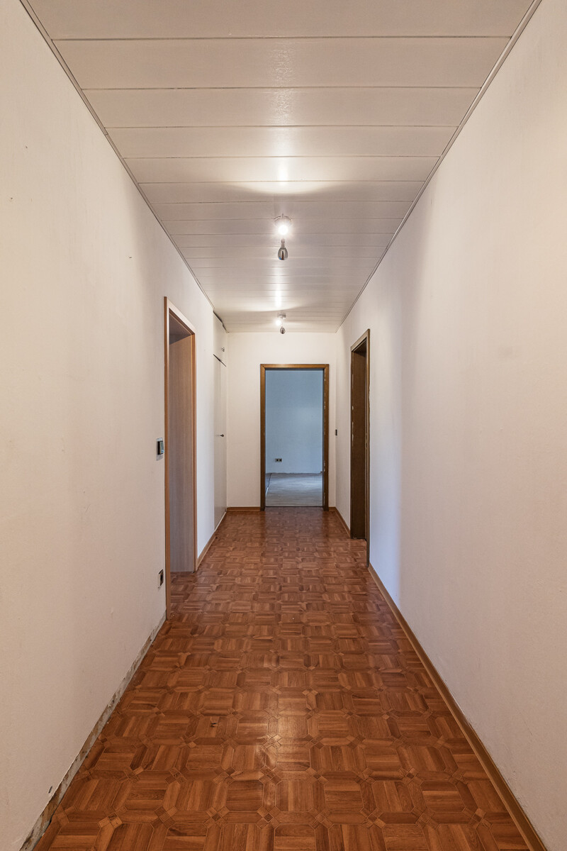 Erdgeschoss-Flur Zweifamilienhaus Bielefeld