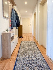 Flur 4-Zimmer-Wohnung mit Balkon u. Garage N�he Meierteich - Vermietet