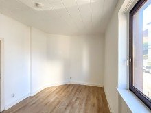 Zimmer 2 WG gesucht! Helle EG-Wohnung mit Sonnenbalkon mitten in der City von Bielefeld (Hermannstra�e)