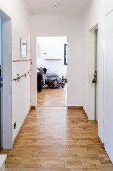 Flur Gro�z�gige 3 Zimmer-Dachgeschosswohnung N�he Universit�t, BI-West