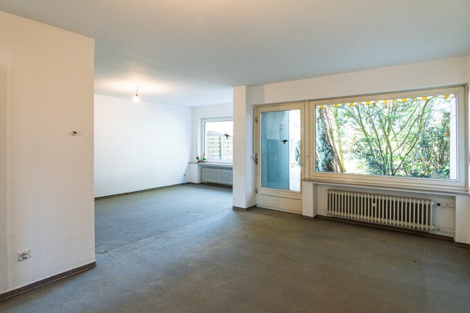 Wohnzimmer mit Terrassenzugang Reihenhaus Bielefeld / Babenhausen