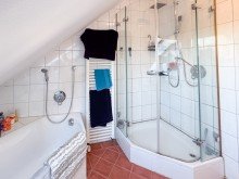 Badezimmer Clever investieren: 3-Zi.-DG-Whg. mit Weitblick  (Bj. 1998) - jetzt reduziert!