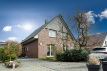 Ansicht Hausvorderseite Familienoase! Gem�tliches und energiesparendes Einfamilienhaus in G�tersloh - Friedrichsdorf