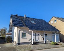 Vorderansicht Ein Leben mit Weitsicht! Niedrigenergie-Haus im Bielefelder-S�den