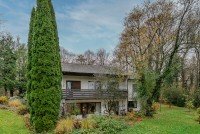 Bild (e548b65e4d00cbd19f818a7ad9b806fd): Verstecktes Juwel im Gr�nen - Repr�sentatives Einfamilienhaus mit traumhaftem Waldgrundst�ck