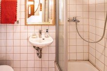 Badezimmer EG Altstadtnah und am Lutterbach - besonderes City-Haus in Bielefeld