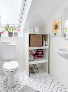 G�ste-WC Gro�z�gige Dachgeschosswohnung mit S�d-Loggia N�he Bielefelder Universit�t ( Wertherstr.)