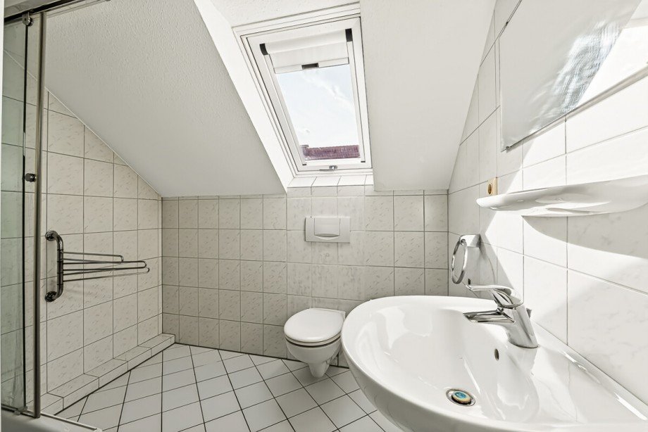 Bad. 2OG Reihenendhaus Bielefeld
