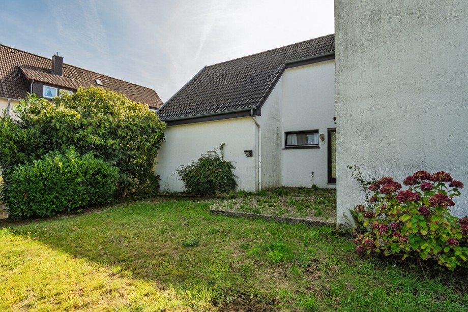 Garten Zweifamilienhaus Oerlinghausen