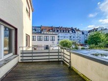 Balkon WG gesucht! Helle EG-Wohnung mit Sonnenbalkon mitten in der City von Bielefeld (Hermannstra�e)