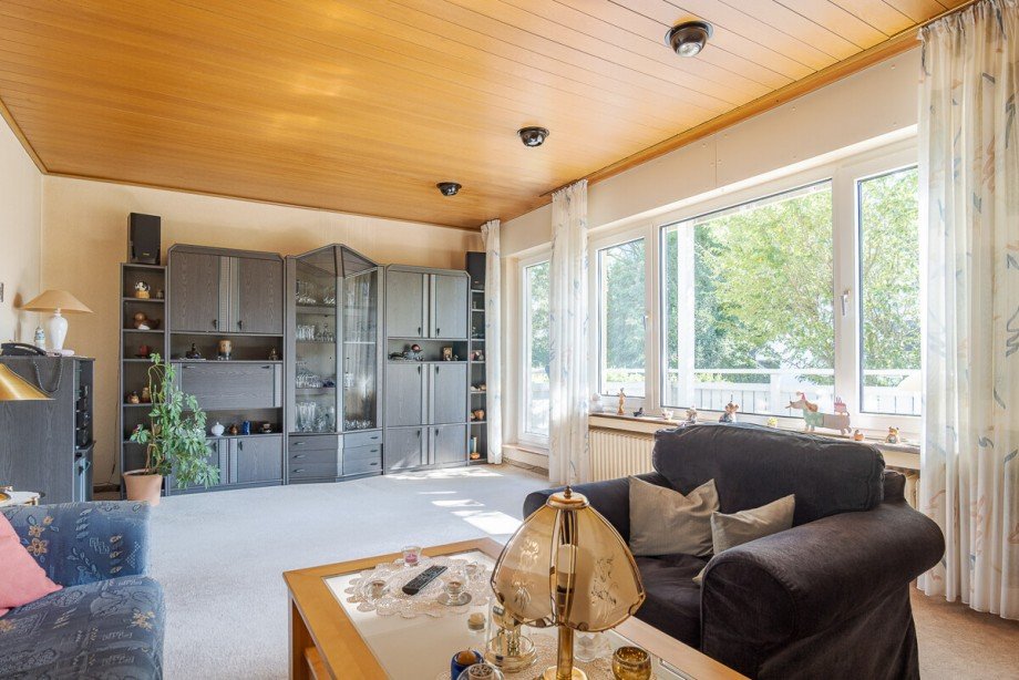 Wohnzimmer - EG Wohnung Mehrfamilienhaus Bielefeld