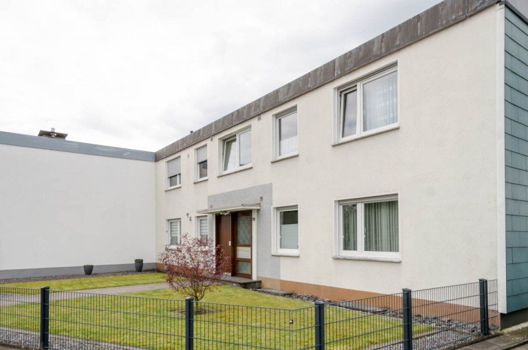 Vorderansicht Bielefeld Etagenwohnung Sch�ne 3 Zimmerwohnung mit Balkon in Bielefeld-Heepen