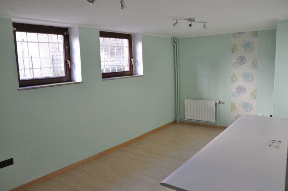 B�ro im Souterrain Praxis Bielefeld