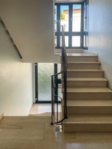 Treppenhaus 2-Zimmerwohnung mit zwei Balkonen in Bielefeld-Gro�dornberg