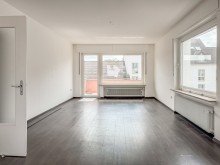 Wohnzimmer Heller Wohntraum mit Balkon, Einbauk�che und Garage in Bielefeld - Brackwede